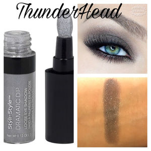 Styli Style Dramatic Loose Eyeshadow